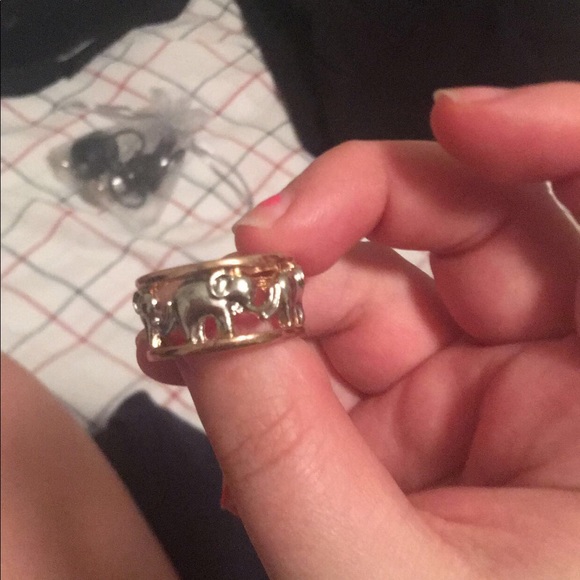 Elephant ring - Picture 2 of 2